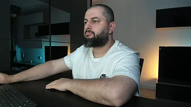 Chat +18 de DravenPeak ao vivo