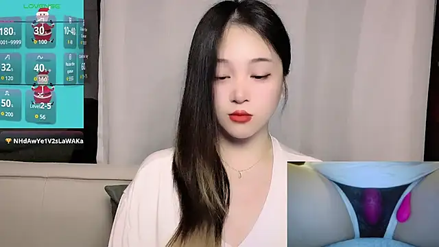 woaiqinqin Chat XXX live