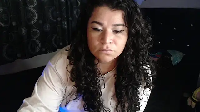 Chat +18 de ANGELIQUE_KLANE ao vivo