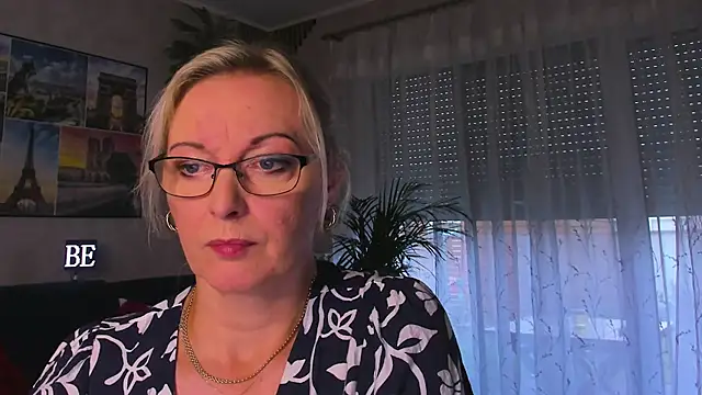 vanessa_chat Шоу с уебкамера