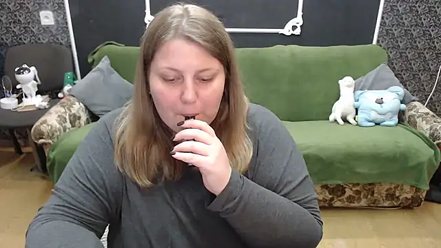 XXX chat uživo modela C_U_soon