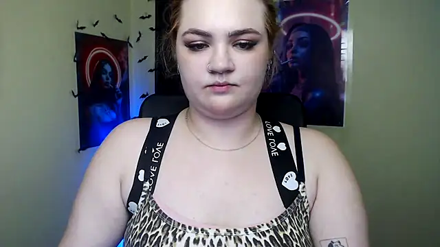 Chatroom XXX en direct de RinaRiii