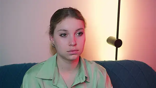 Sairallyn Live XXX-chat