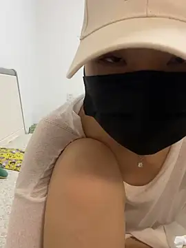 momo-wu 在線直播表演