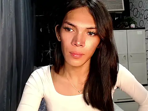 XXX chat uživo modela GORGEOUS_CARMEE