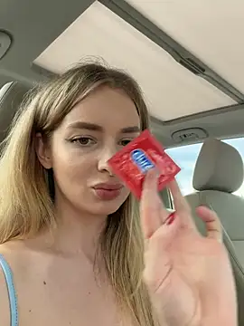 EvieEvans Show in webcam