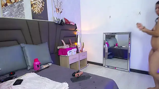 Sofi_Perez_ Adlı Modelin Canlı XXX Sohbeti