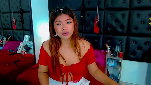 Chatroom XXX en direct de Cloelombard