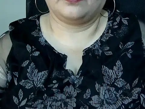 Soniya_Sha Adlı Modelin Canlı XXX Sohbeti