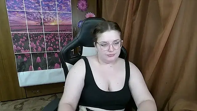 Teasing_Dora élő XXX-chatje