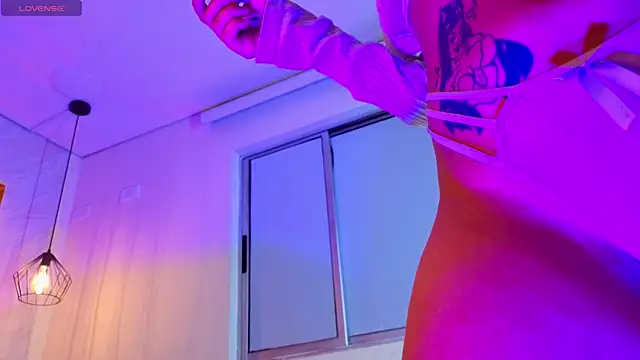 Ey_Im_simone_ – Naživo XXX chat