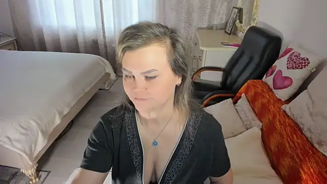 MildMature – Kamerová šou