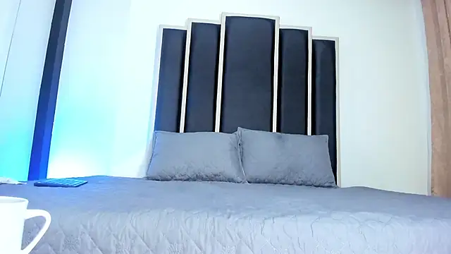 Show de Aura-bakerr na webcam
