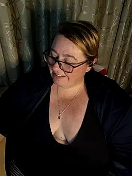 Chat +18 de Iceprincess2bad4u ao vivo