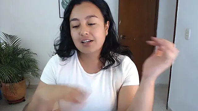 AnaOnline XXX чат на живо