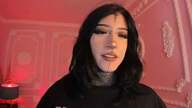 Kat_VonDe's Live XXX Chat
