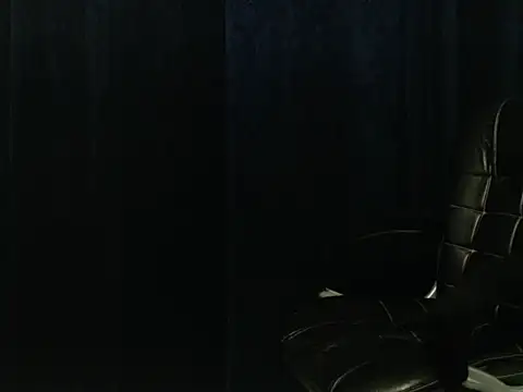 XXX chat uživo modela Yashi