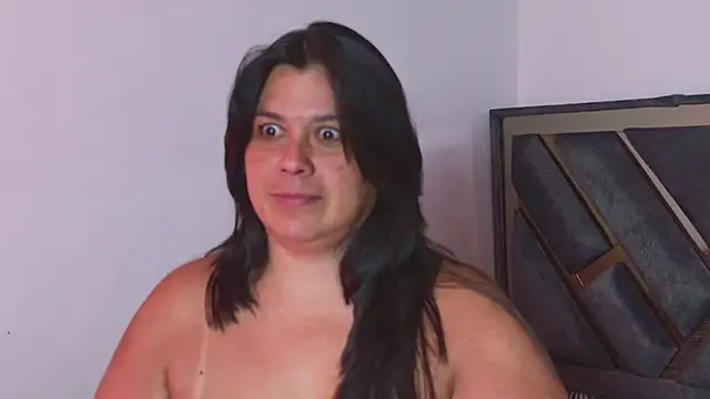 Martina_Foxy01's Live XXX Chat