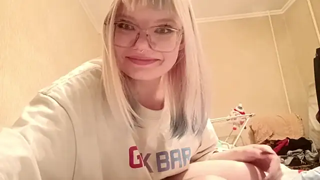 Lina_lower Webcam Show
