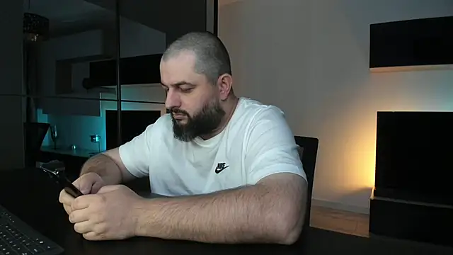 DravenPeak's Live XXX Chat