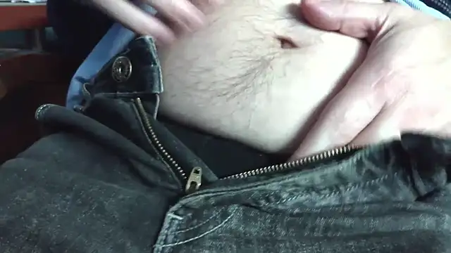 hairyandtiny Live XXX Chat