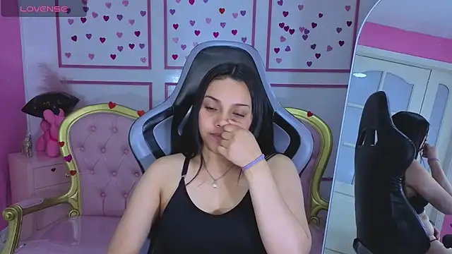 Živý XXX chat lia_harper_t