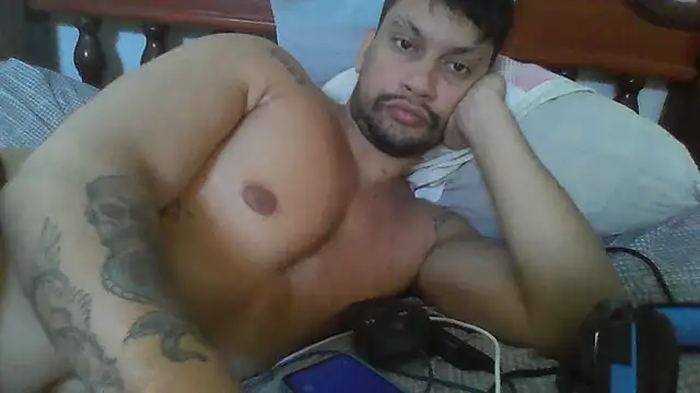 Show de webcam de moreno_dotado22