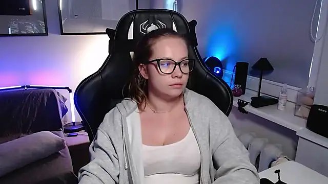 Chat XXX ao vivo de holly_xglam