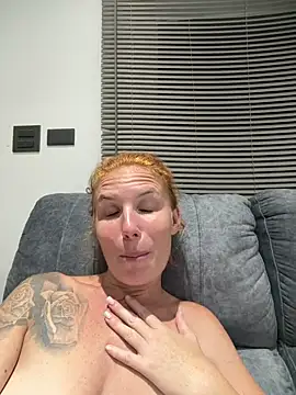 Redhairedteacher élő XXX-chatje