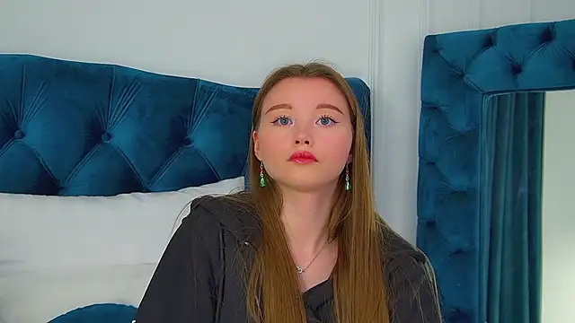 Chat XXX en directo de KeiraAsti