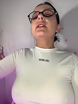 Chat XXX ao vivo de QueenL0la