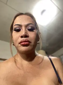 HugeKatarinaTS Adlı Modelin Canlı XXX Sohbeti