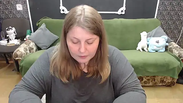 XXX chat uživo modela C_U_soon