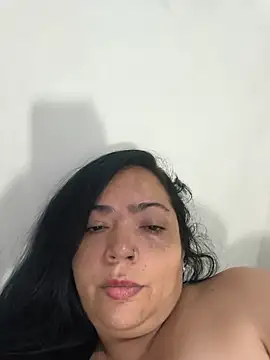 NIKOLE1301's Webcam Show