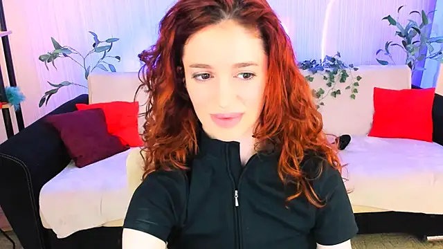 ChristinaConteeree XXX чат на живо