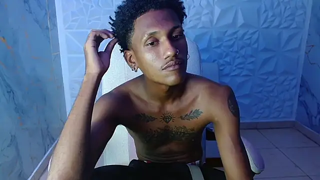 ManSantn Live XXX chat