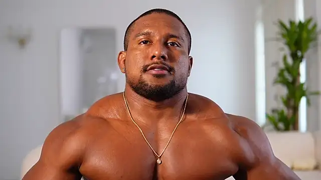 CallumMuscle élő XXX-chatje