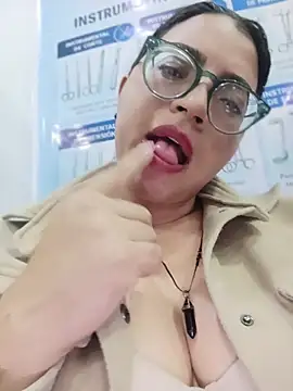 SOFI__10 Live XXX-Chat