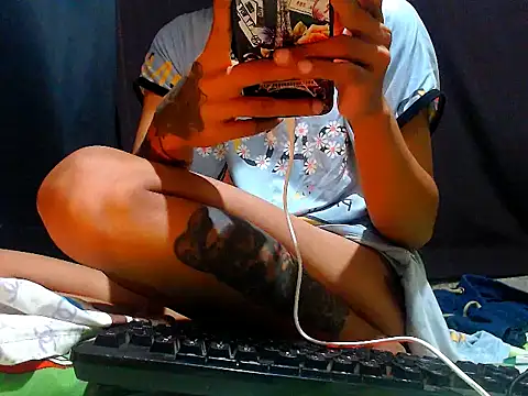 AwesomeMistress_Bigcock's Webcam Show