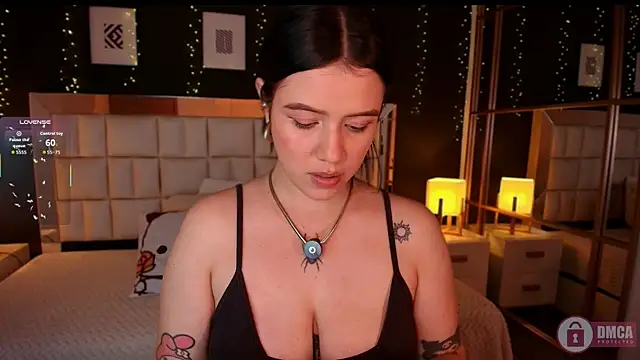 Chat XXX en directo de emmy_wattsoon