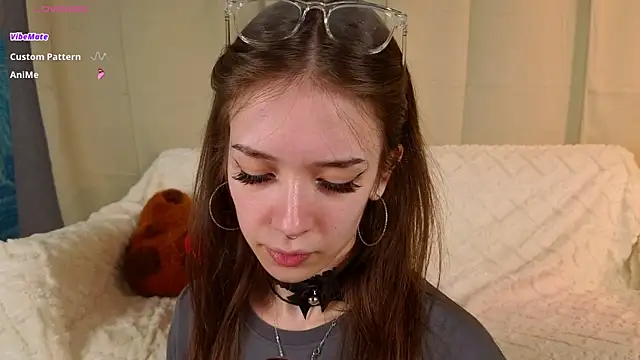 Chatroom XXX en direct de tinyanie