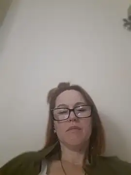 צ'אט XXX בשידור חי של LanaOlbenst