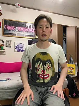 ippei0001 网络视讯表演