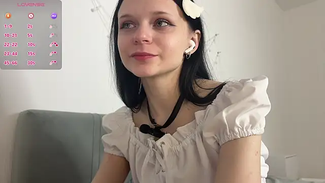 meowchaa's Live XXX Chat