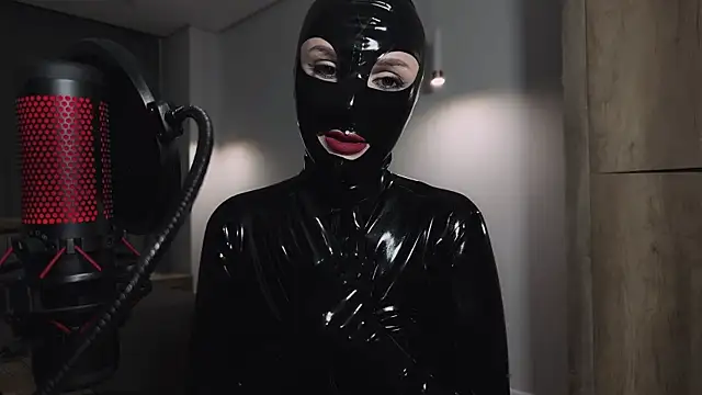 MistressSilvia live XXX chat