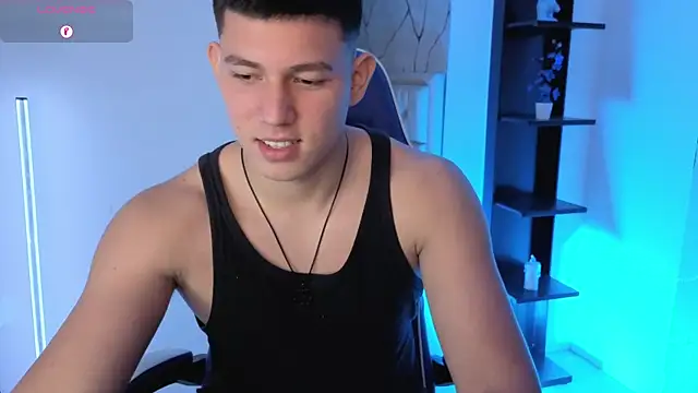 Živý XXX chat JamesCr_