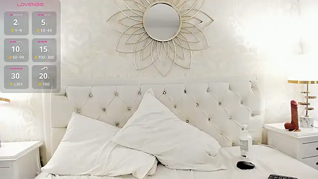 Julietta___ webcam show