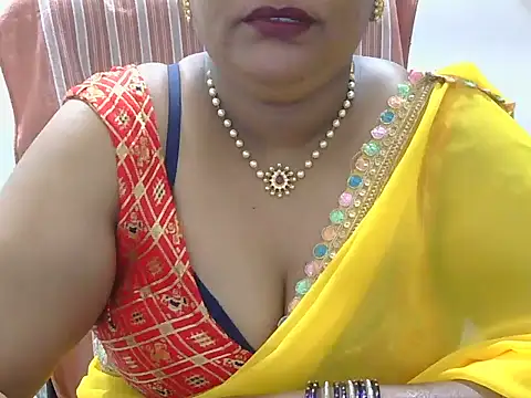 Nisha-telugu's Live XXX Chat