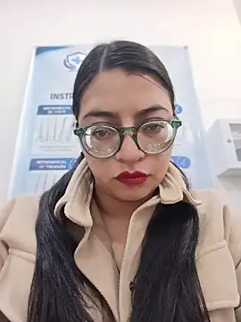SOFI__10 élő XXX-chatje