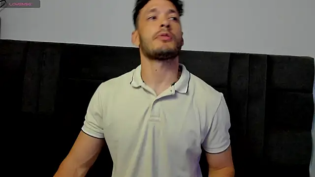 alejandro__2のライブXXXチャット